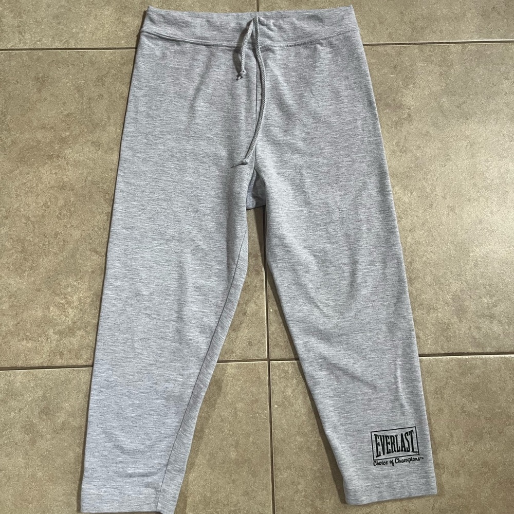 gray heather Everlast Women's Capri Athletic Pants size medium